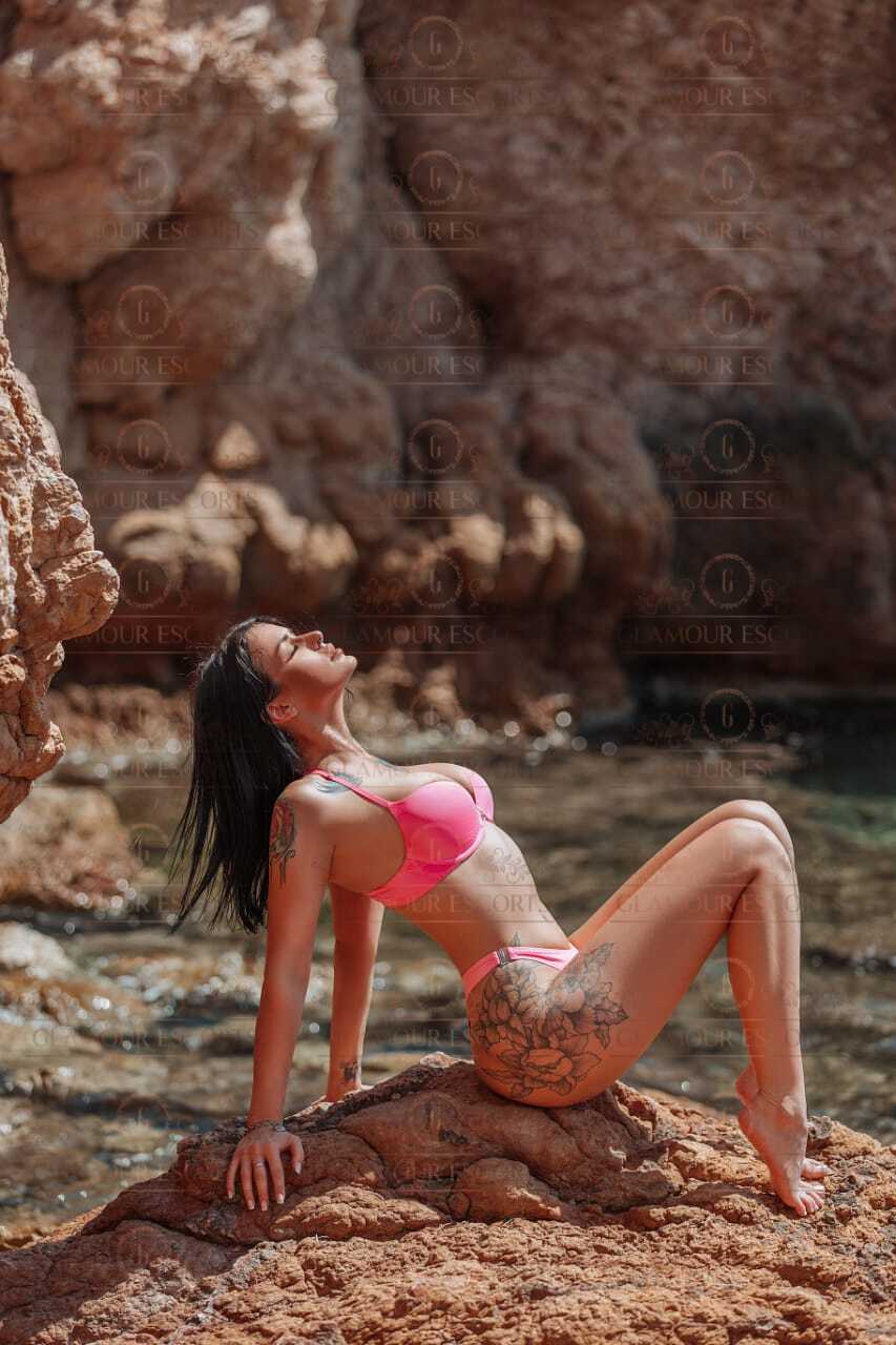 Liza2-escorts-in-athens-city-tour-in-athens-19