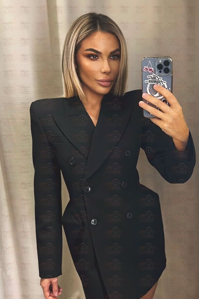 Emma-escorts-in-athens-city-tours-in-athens-new (11)