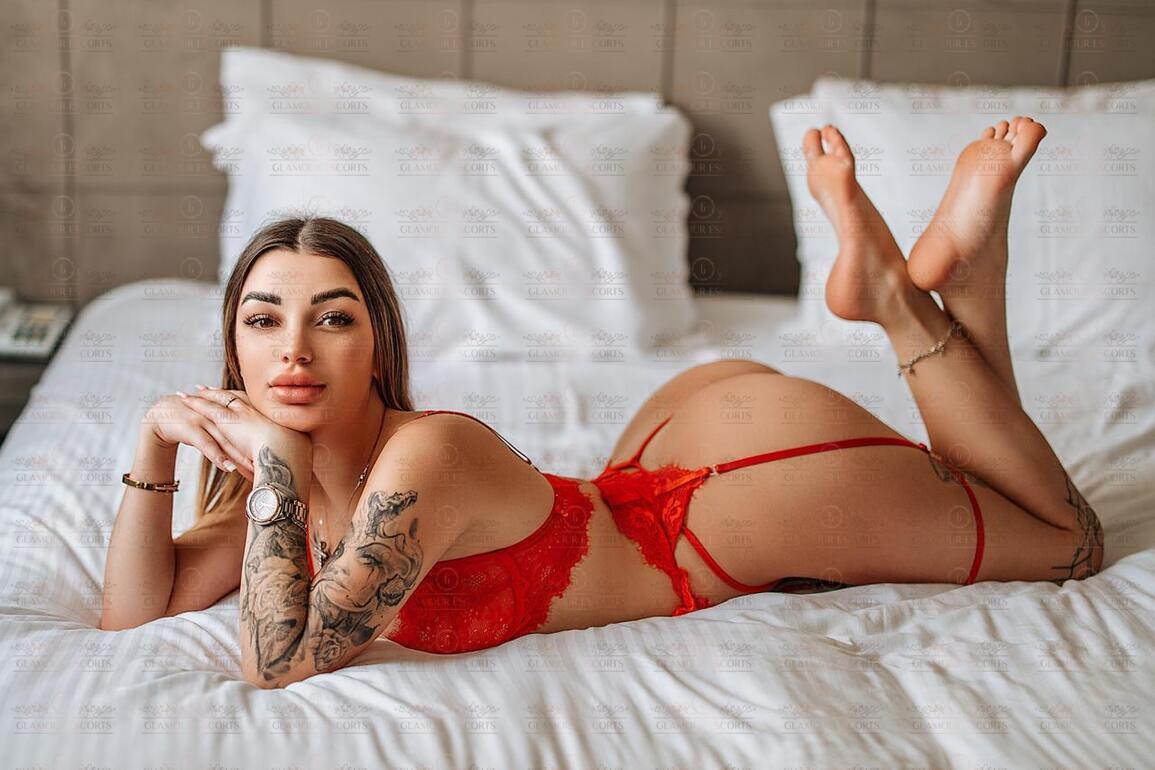 Jena-escort-in-athens-city-tour-in-athens (7)